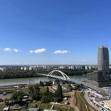 In Klingerka With Magnificent View Of Castle, Danube And Old Daire